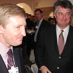 manafort-akhmetov-with-pinchuk-in-davos