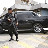 A Mexican Love Story: The Zetas And Their Corrupt Cop Bitches