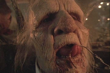 texaschainsaw-grandpa3 texaschainsaw-grandpa3