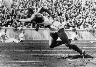 jesse-owens-1936-olympics-berlin-nazi jesse-owens-1936-olympics-berlin-nazi
