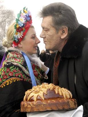 yushchenko_kiss yushchenko_kiss